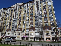 От жителя Зеленоградска требуют через суд снять кондиционер со стены дома