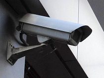 Нельзя устанавливать без разрешения других камеры видеонаблюдения в большом доме