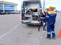 Дятлова показала купленного за 10 млн рублей робота с видеокамерой 