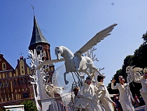 «Влюблять и влюбляться»: прилетающих в Калининград встретит онлайн-гид