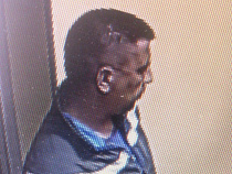 Разыскивается таксист, снявший деньги с карты пассажира (видео)