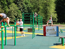 Алиханов и Силанов подарили экстремалам мат