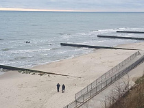 Антон Алиханов: в Пионерском начал прибывать песок