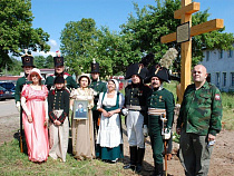 В Знаменске установили памятный крест на месте боя казаков с французами