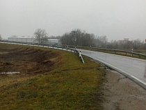 Очевидцы: на окраине Калининграда произошел разлив нефтепродуктов