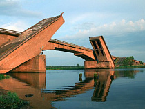В Калининграде идет демонтаж Берлинского моста