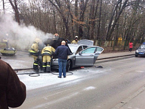 На Каштановой аллее на ходу загорелся БМВ