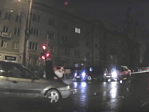 «Мёртвая зона»: в соцсетях обсуждают ДТП со сбитым пешеходом (видео) 