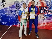 Избивавший ученика тренер-каратист сбежал от суда в Израиль