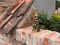 Отребье Черняховска украло главный талисман города