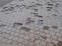 Фотофакт: плитка в Калининграде критики не выдерживает