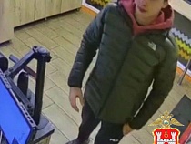 Красный капюшон угнал от «Бауцентра» на Сельме громадный пикап