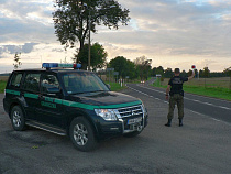 Калининградец пытался отдать сигареты польским пограничникам