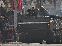 Асфальт Калининграда не выдержал Парада Победы 