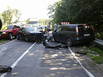 В Калининградской области лоб в лоб столкнулись две иномарки