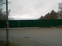 В Светлогорске забором закрыли вид на Балтийское море у центрального спуска