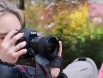 Домушник лишил фотоледи камеры и инструмента на 200 тысяч рублей (видео)