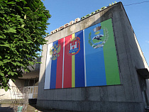 Пожилой сосед украл у пенсионера топор, электродрель и еду