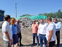 В Калининграде люди купили квартиры рядом со свалкой