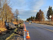 Под Черняховском женщина опрокинула в кювет «Ладу» с тремя пассажирами