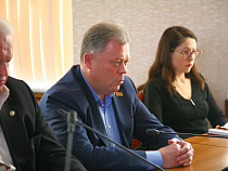 Депутат сорвал заседание комитета Калининградской областной Думы