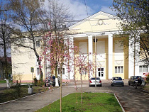 В Балтийске зацвела сакура