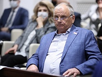 «Правдинское Свино Производство» привлекло депутата Садкова за слова