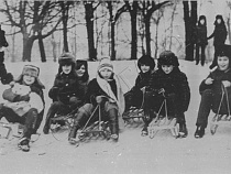 Коренных жителей Калининграда взяли за сердце советские фото с горки в парке Калинина