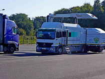 Таможня: излучение досмотрового комплекса слабее рентгена (видео, фото)