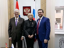 Веру Таривердиеву наградили медалью «За заслуги перед Калининградской областью»