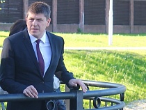 Председатель горсовета Калининграда провел заседание, будучи под наркозом