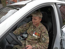 Ветерану СВО в Калининграде вручили внедорожник