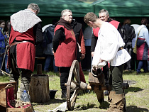 Залпы старинных пушек откроют фестиваль культур в Польше 