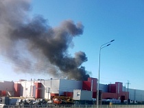 В Калининграде снова загорелась площадка «Мираторга»