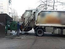 В Гурьевском районе погиб грузчик мусоровоза