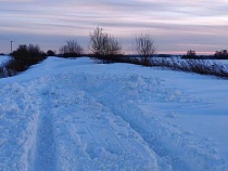 «Мы заблокированы»: под Калининградом взмолились о детях в плену снега